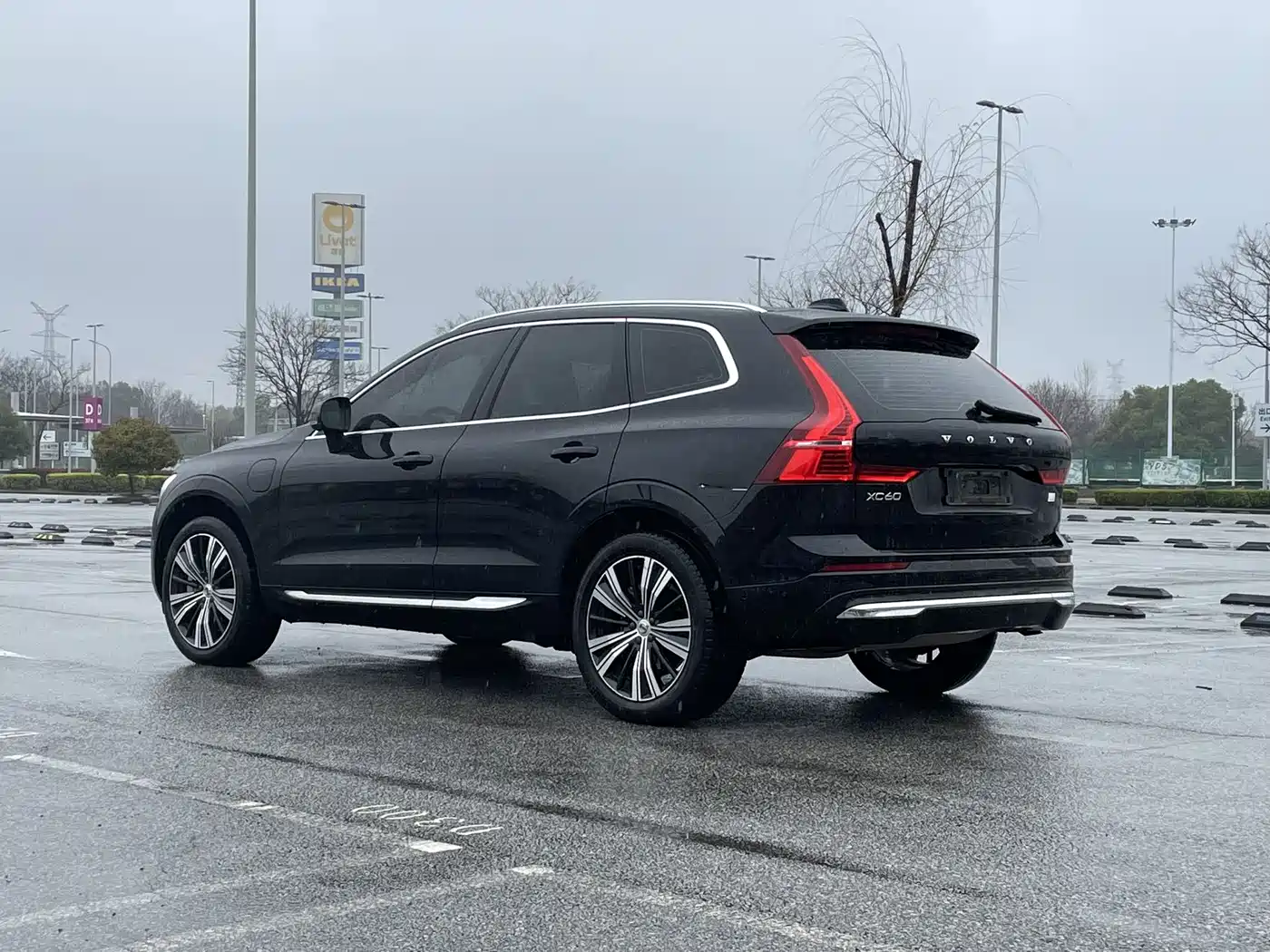 VOLVO XC60 PLUG-IN HYBRID