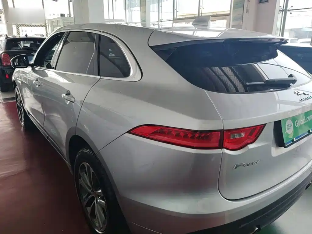 Jaguar F-PACE 2017 2016 3.0 SC 4WD R-Sport