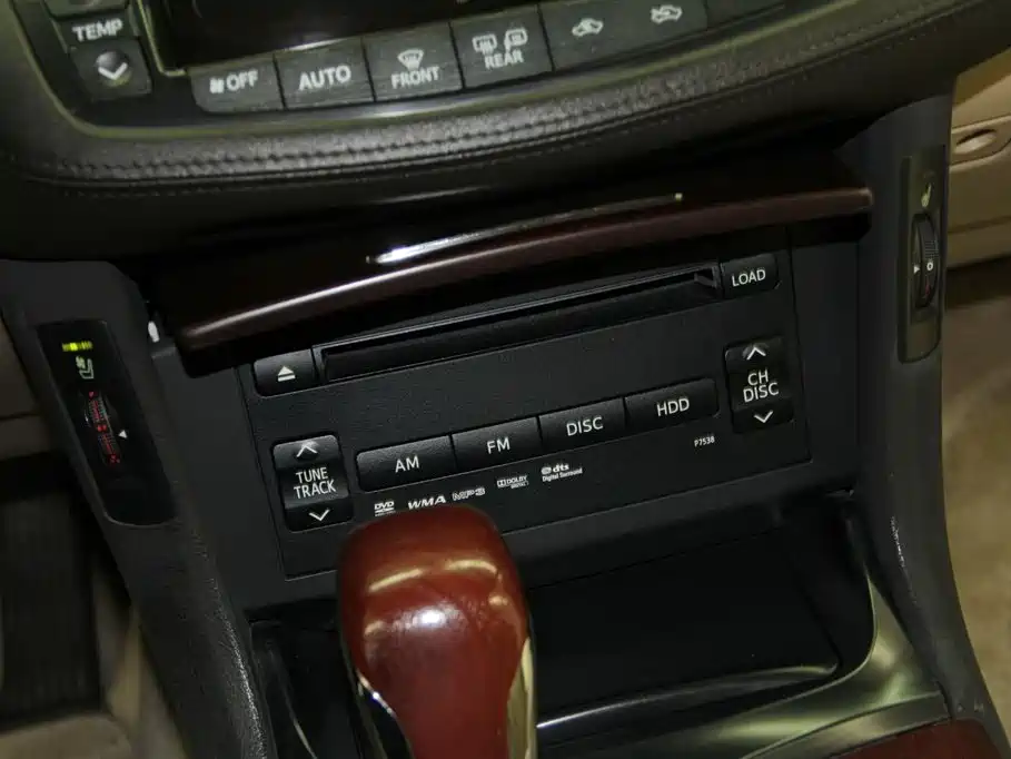 Toyota Crown 2010 4.3L Royal Saloon VIP фото 18