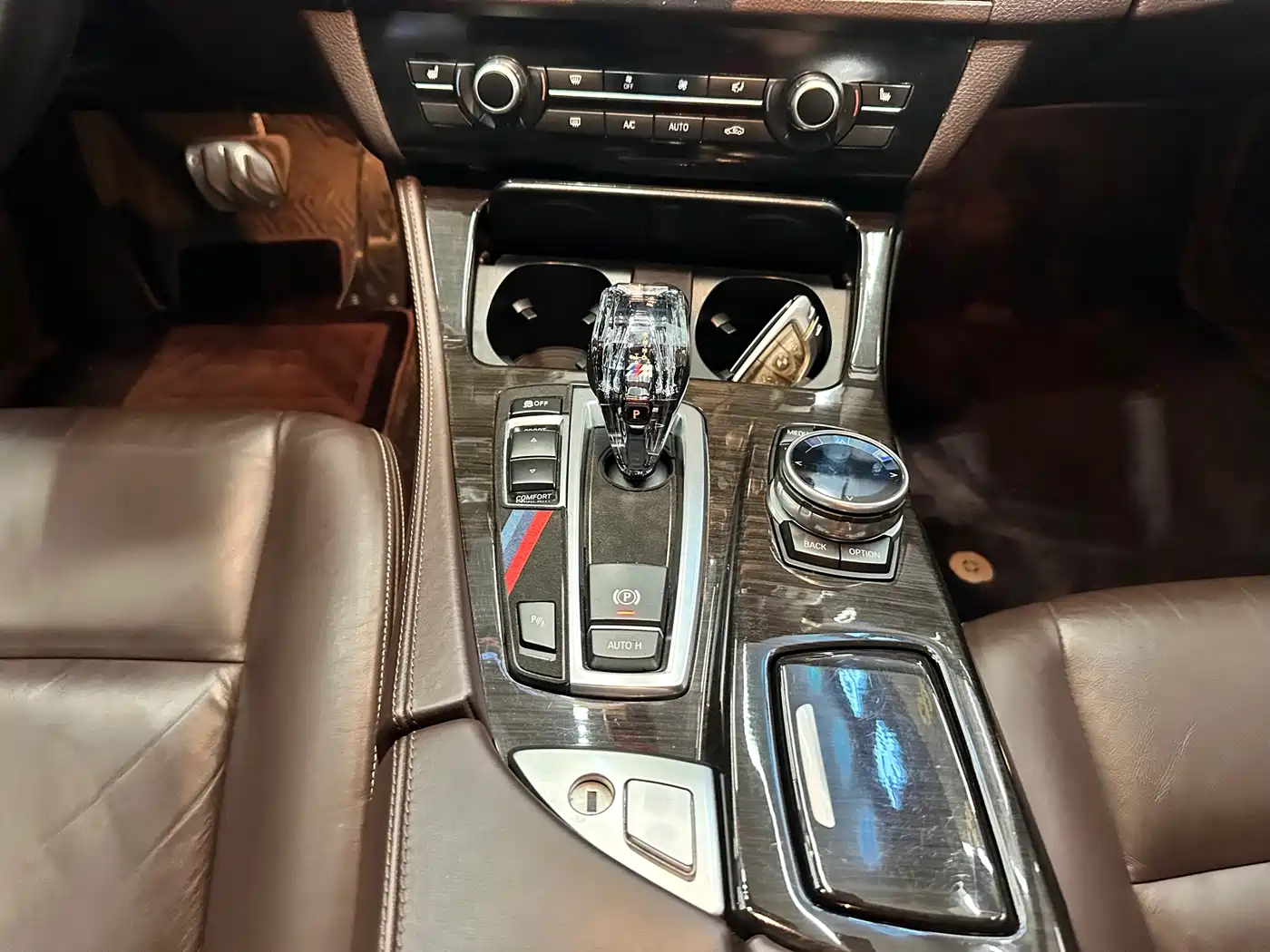 BMW 5 Series 2014 525Li Luxury Design Package фото 10
