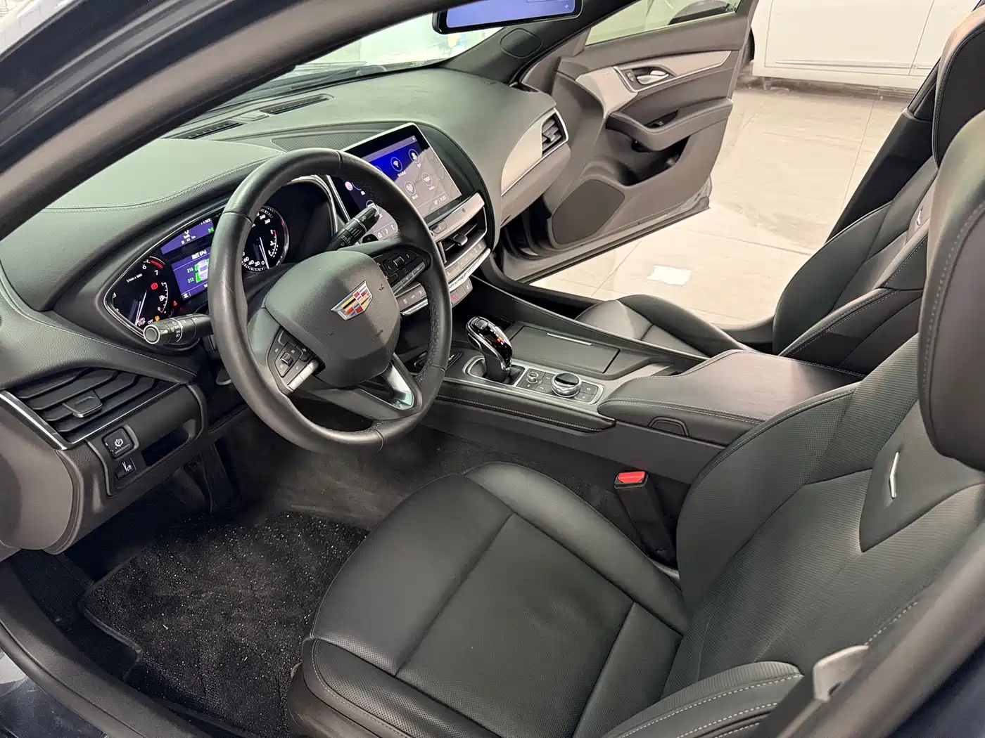 Cadillac CT5 2021 Facelift 28T Luxury Edition фото 4