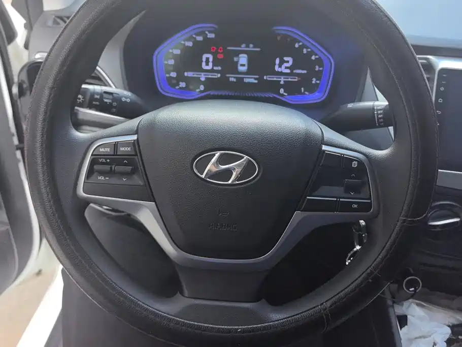 Hyundai Verna 2020 2020 1.4L Manual GLS Cool Edition