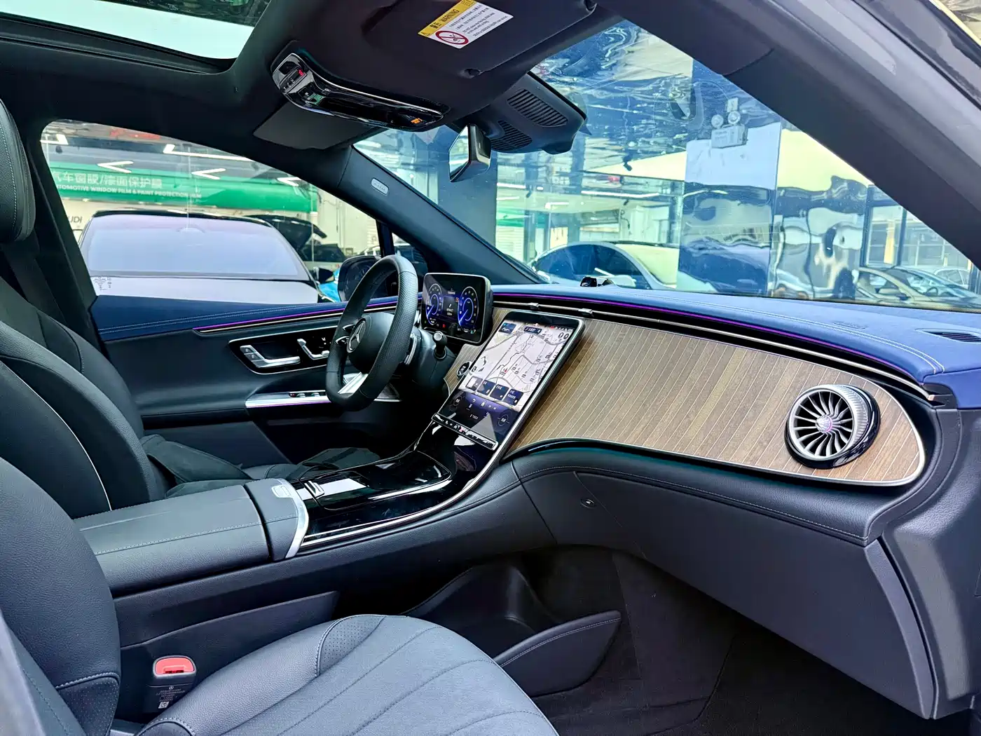 Mercedes-Benz EQE SUV 2023 350 4MATIC Luxury Edition фото 12