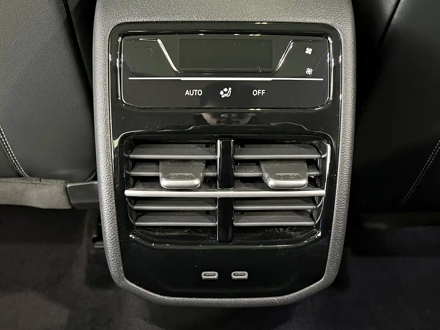 Volkswagen Magotan 2024 380TSI DSG Luxury Edition (Daimai Package) фото 13