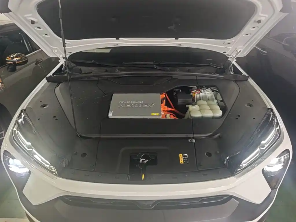 Фото 20 - NIO ES6