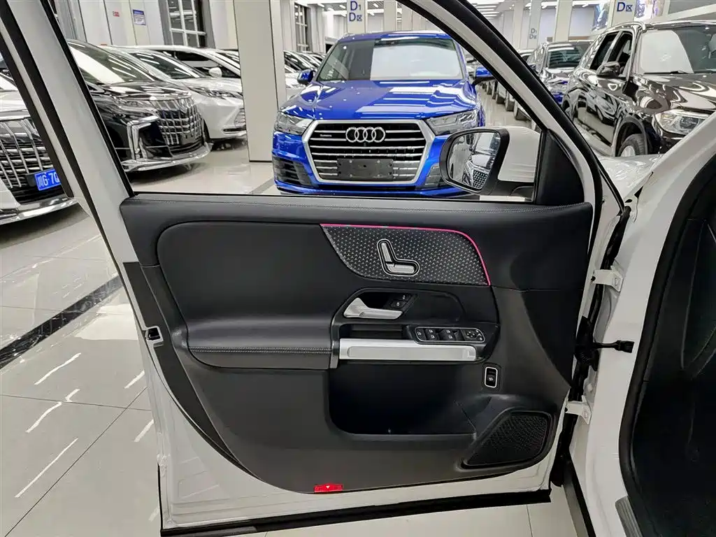 Mercedes-Benz GLB 2024 GLB 220 Dynamic фото 6