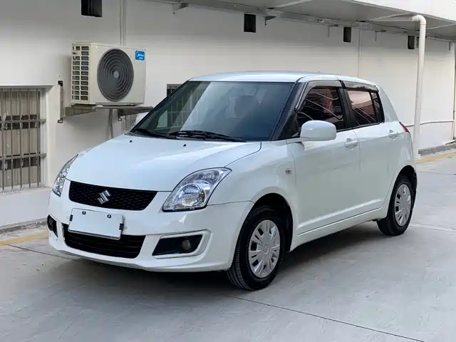  Suzuki Swift 2013 1.3L Manual Value Edition