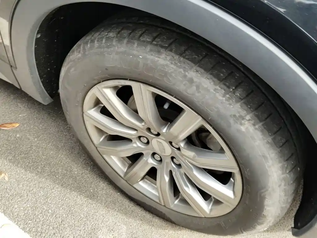 Cadillac XT4 2019 2018 28T FWD Leading Edition