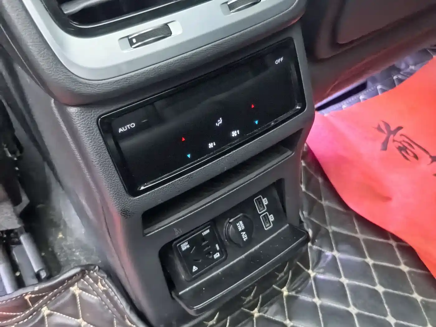 Hongqi E-HS9 2021 460km Flagship Deluxe 7-seater фото 7