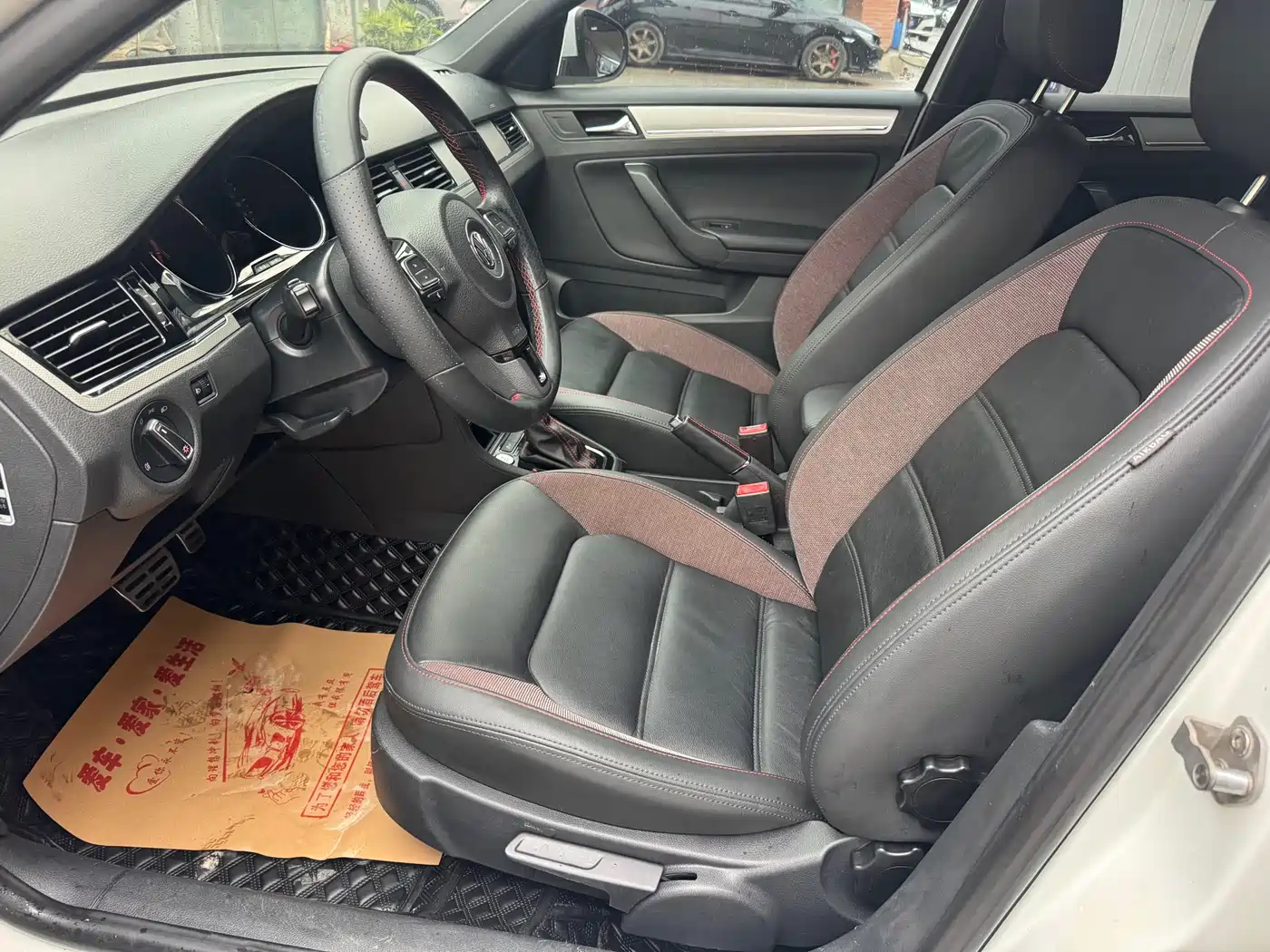 Volkswagen Bora 2015 Quality Edition 1.4TSI Automatic Sportline фото 7