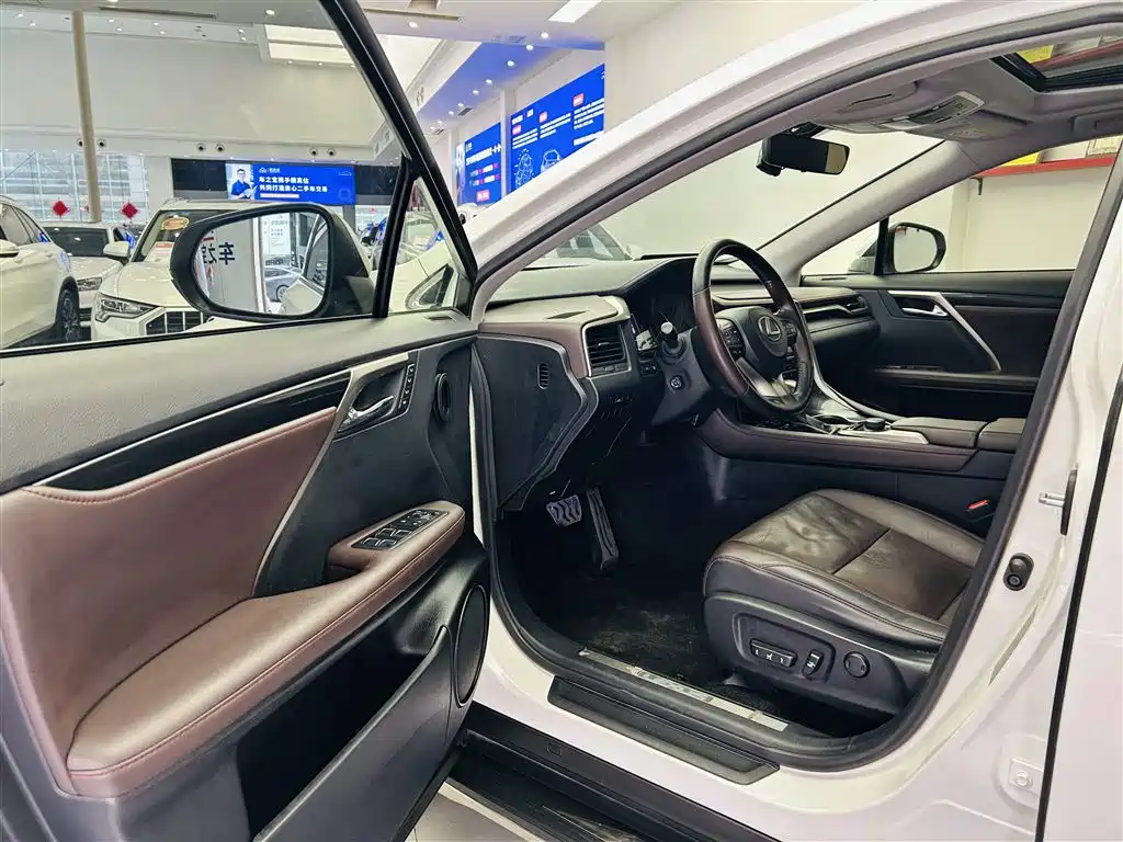 Lexus RX 2016 300 2WD Comfort Edition China V фото 20