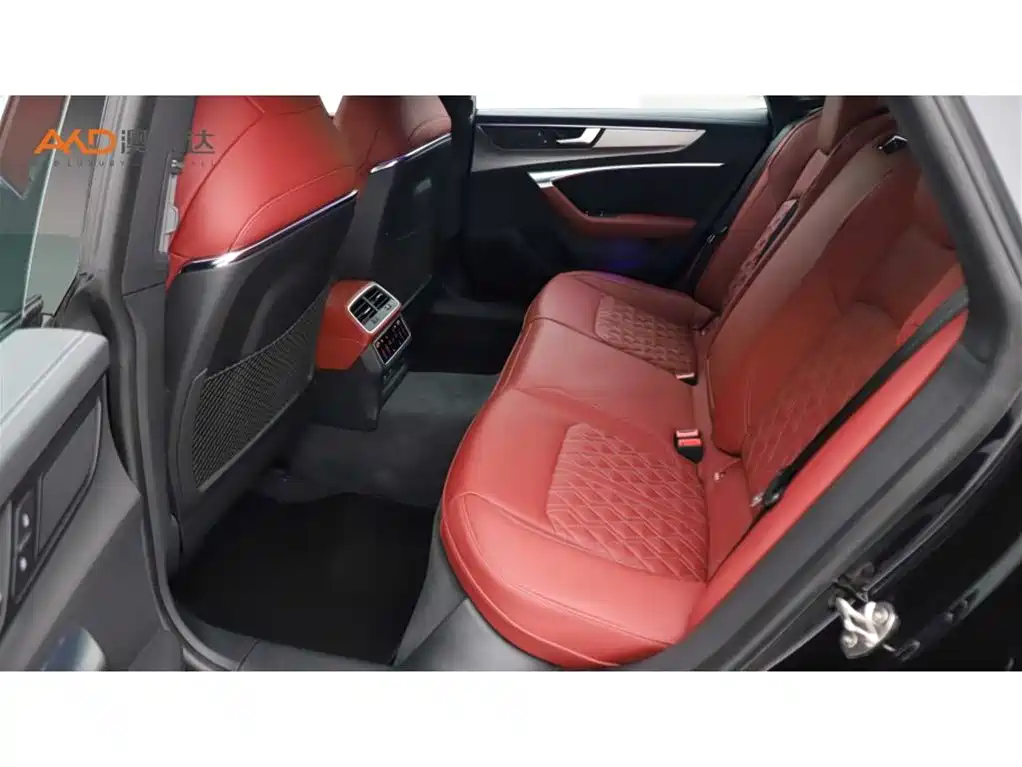 Audi A7L 2023 45 TFSI quattro S-line Black Warrior Edition фото 7