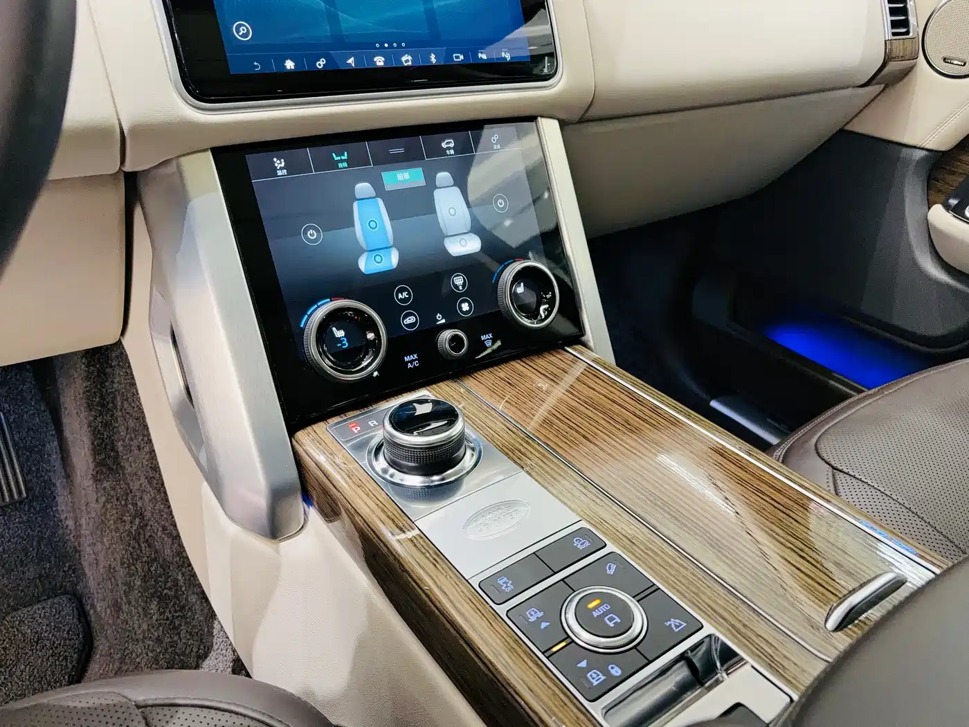 Land Rover Range Rover 2019 3.0 SCV6 Heritage Edition фото 11