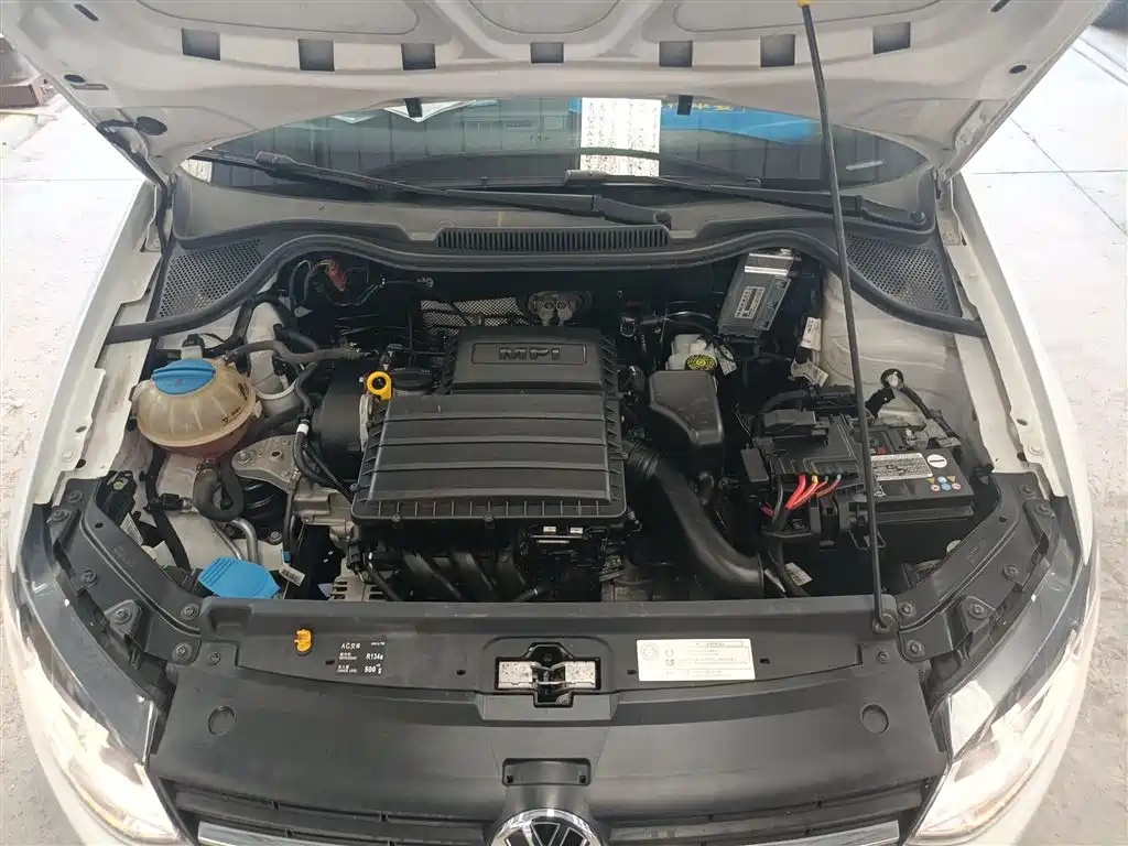 Volkswagen Polo 2018 1.5L Auto Comfort фото 20