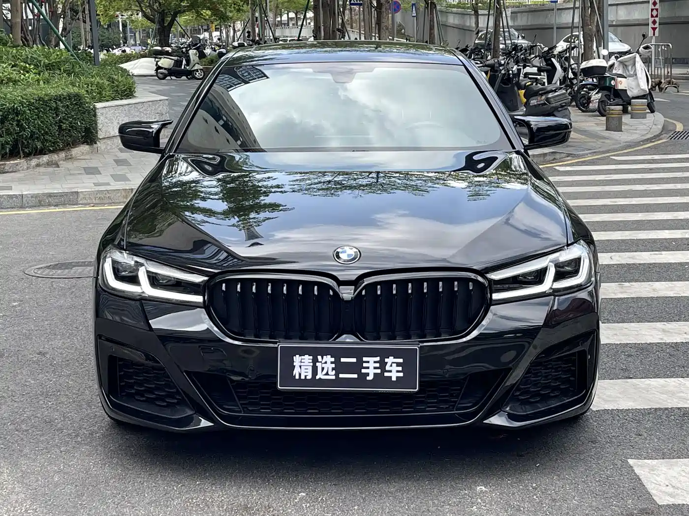 BMW 5 Series 2019 530Li Leading M Sport Package фото 2