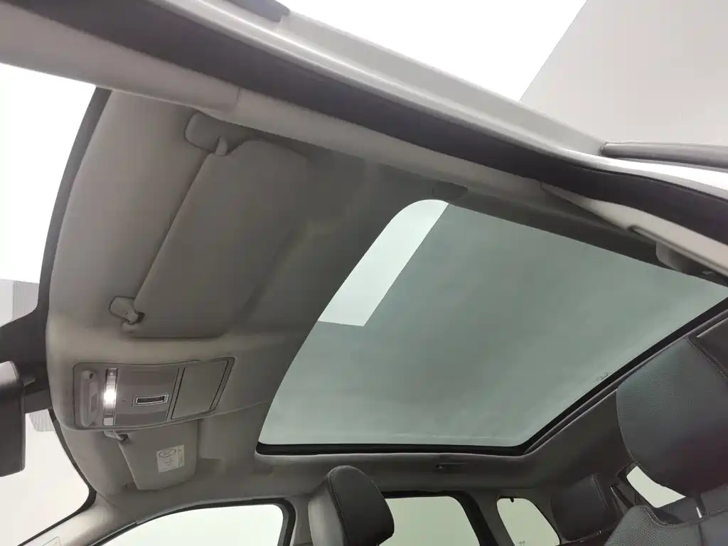 Land Rover Range Rover Evoque (Import) 2014 2014 2.0T 5-door Brilliance Sport