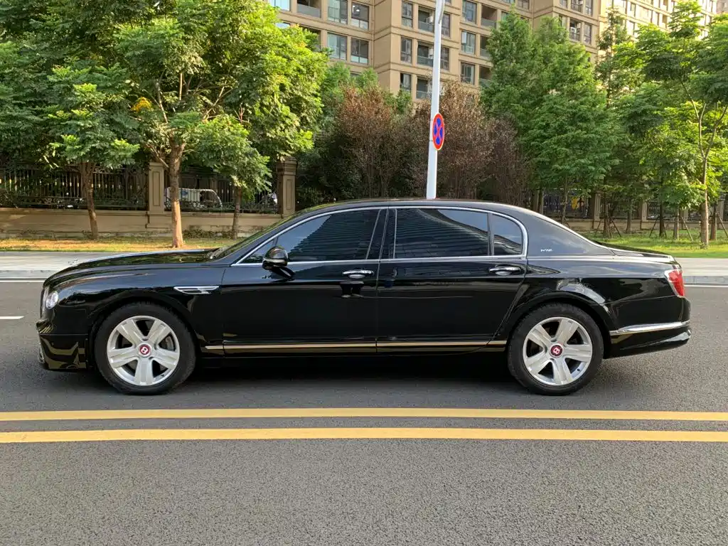 Bentley Flying Spur 2010 2010 6.0T 4-seater Version