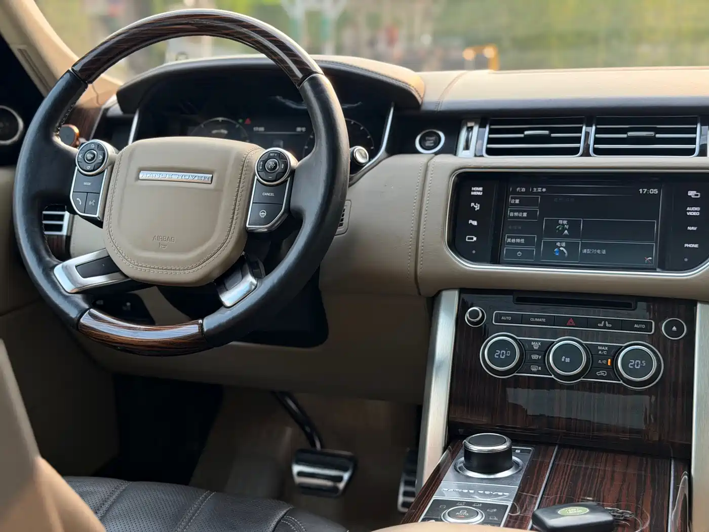 Фото 9 - Land Rover Range Rover