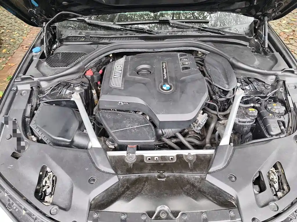 Photo 21 - BMW 5 Series