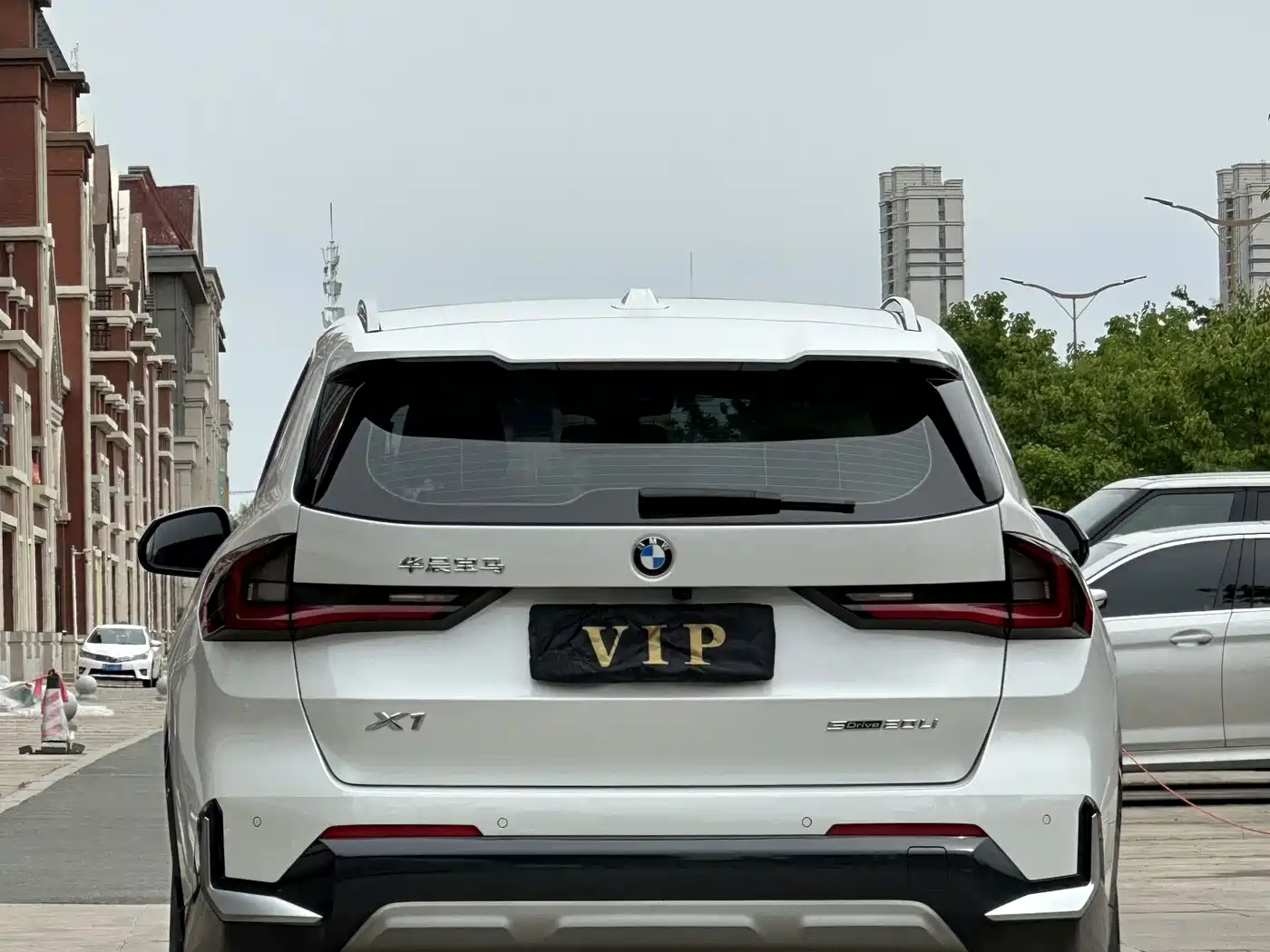 BMW X1 2023 sDrive20Li X Design Package фото 10