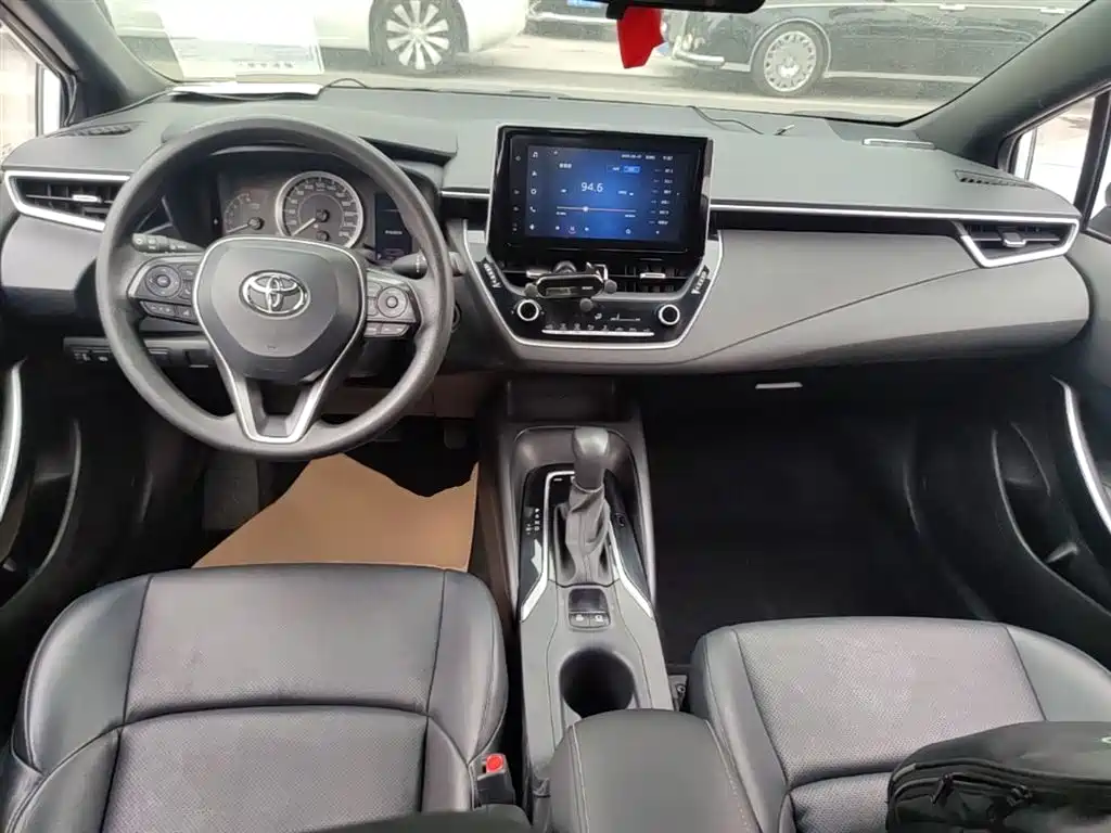 Toyota Levin 2021 185T CVT Luxury Edition фото 10