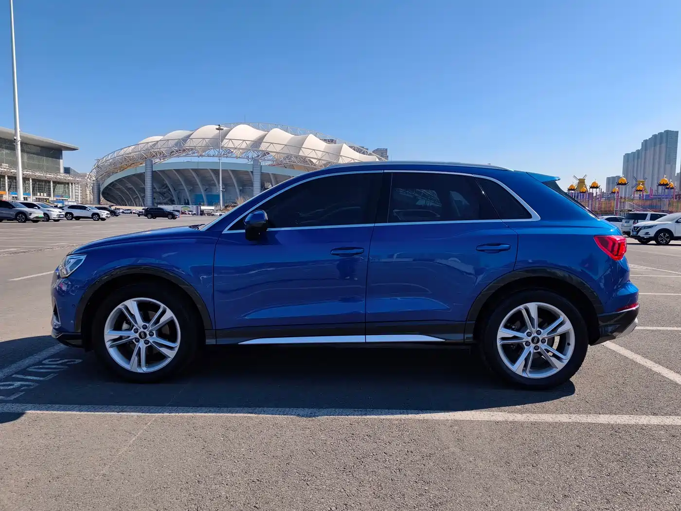 AUDI Q3