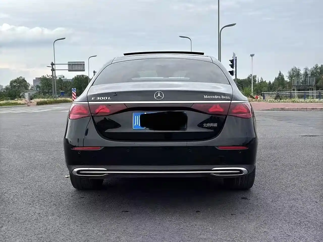 Mercedes-Benz E-Class 2024 E 300 L Fashion фото 7