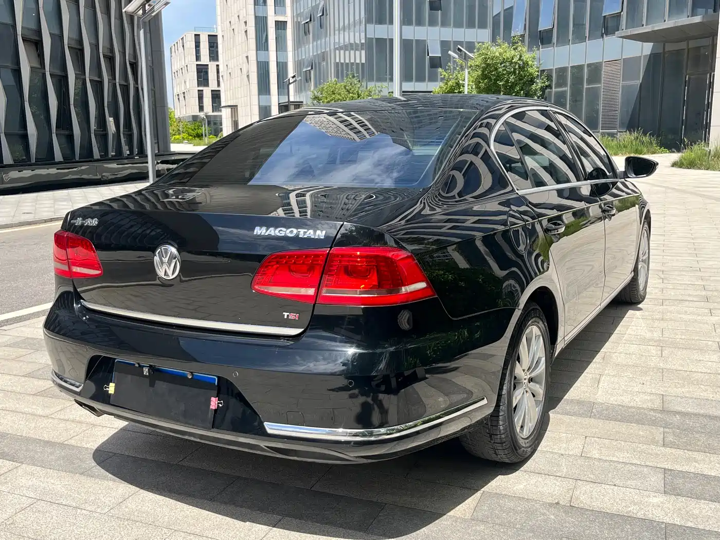 Volkswagen Magotan 2015 Facelift 1.8TSI Luxury фото 4
