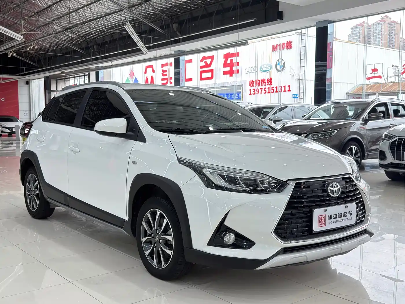 Toyota YARiS L Zhi Xuan 2022 Zhi Xuan X 1.5L CVT Luxury PLUS Edition фото 3