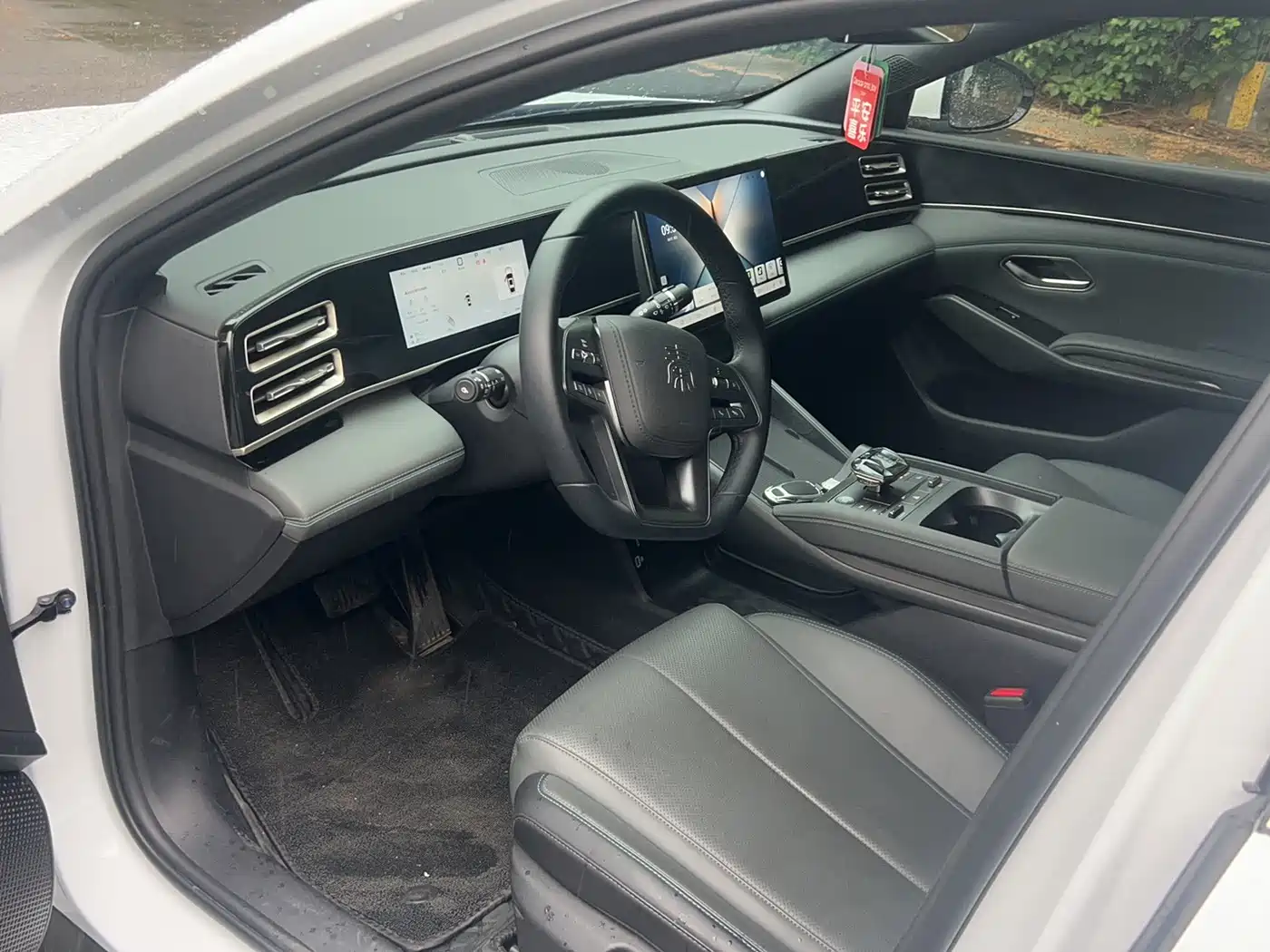 BYD Qin L 2025 DM-i Smart Drive Edition 80KM Leading фото 8