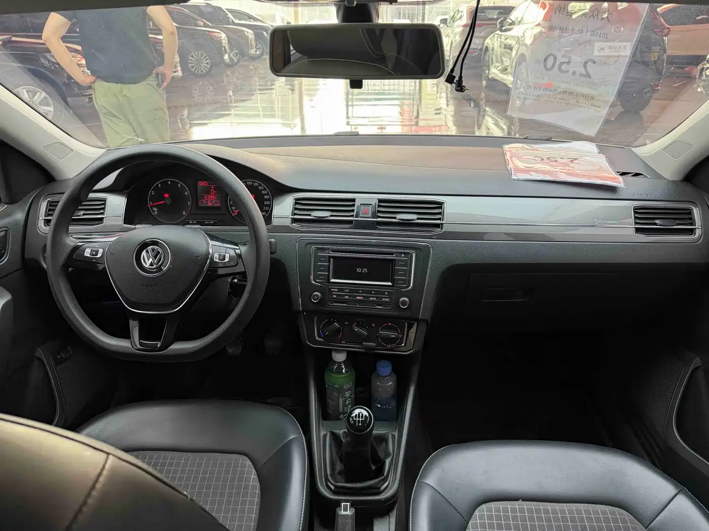 Volkswagen Santana 2016 1.6L Manual Comfort Edition фото 4
