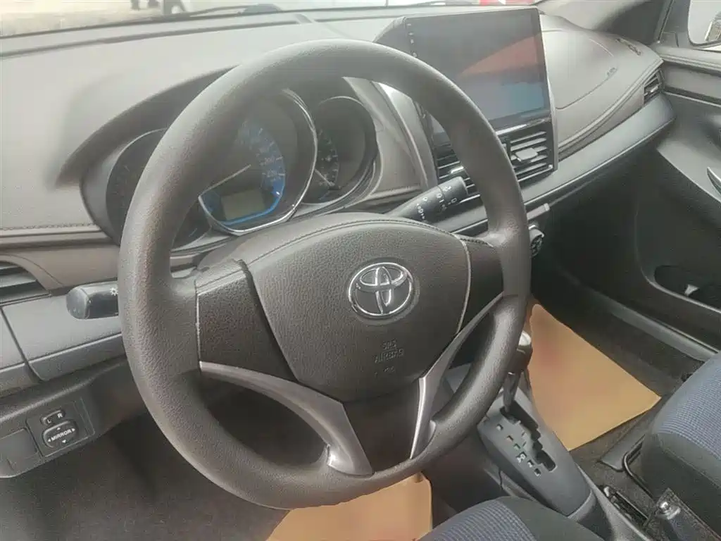 Toyota YARiS L Zhi Xuan 2015 1.5E Auto Charming Edition фото 11