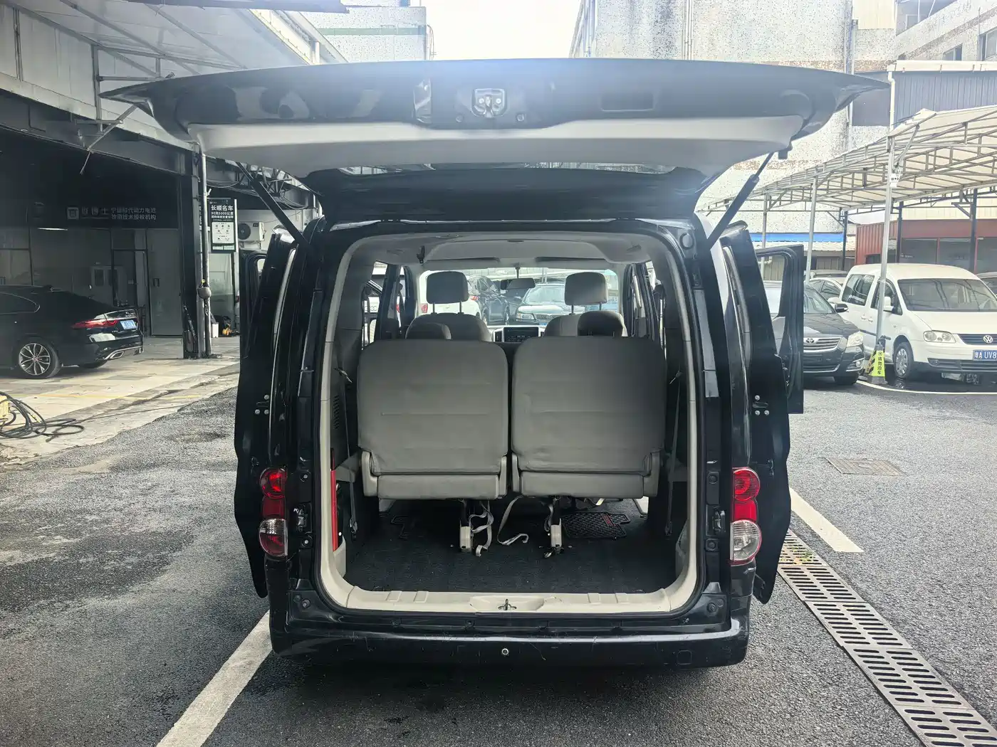Nissan NV200 2014 2014 1.6L CVT Luxury (China IV)