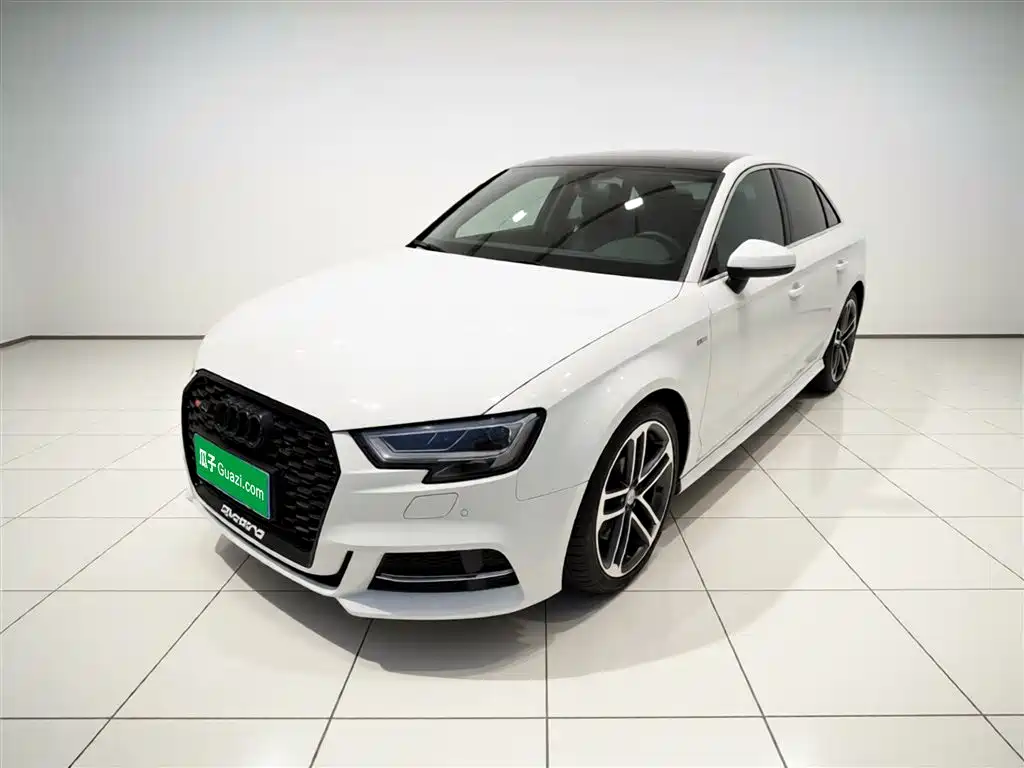 Audi A3 2019 Limousine 35 TFSI Fashion China VI фото 2