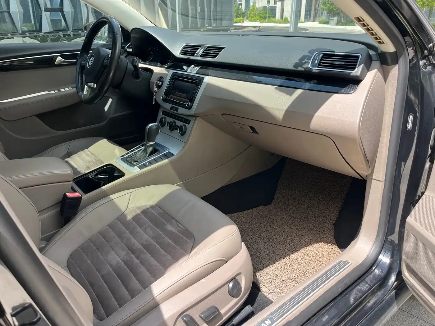Volkswagen Magotan 2015 Facelift 1.8TSI Luxury фото 9