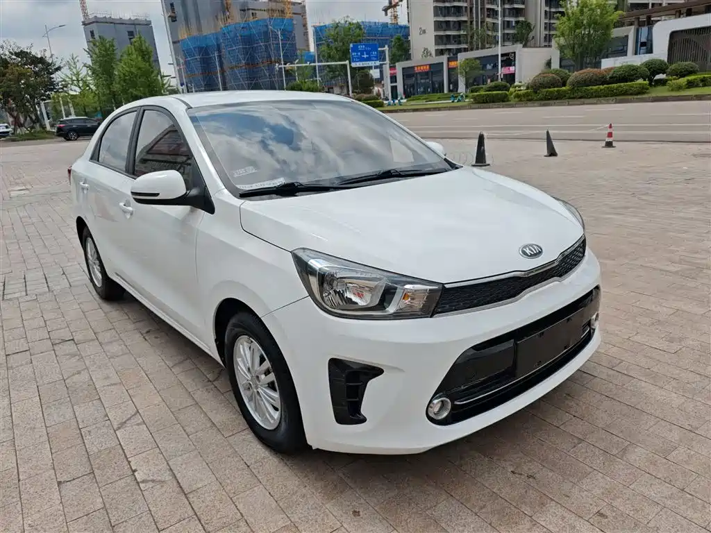 Kia Huan Chi 2019 1.4L Manual Smart Value Edition China VI фото 4