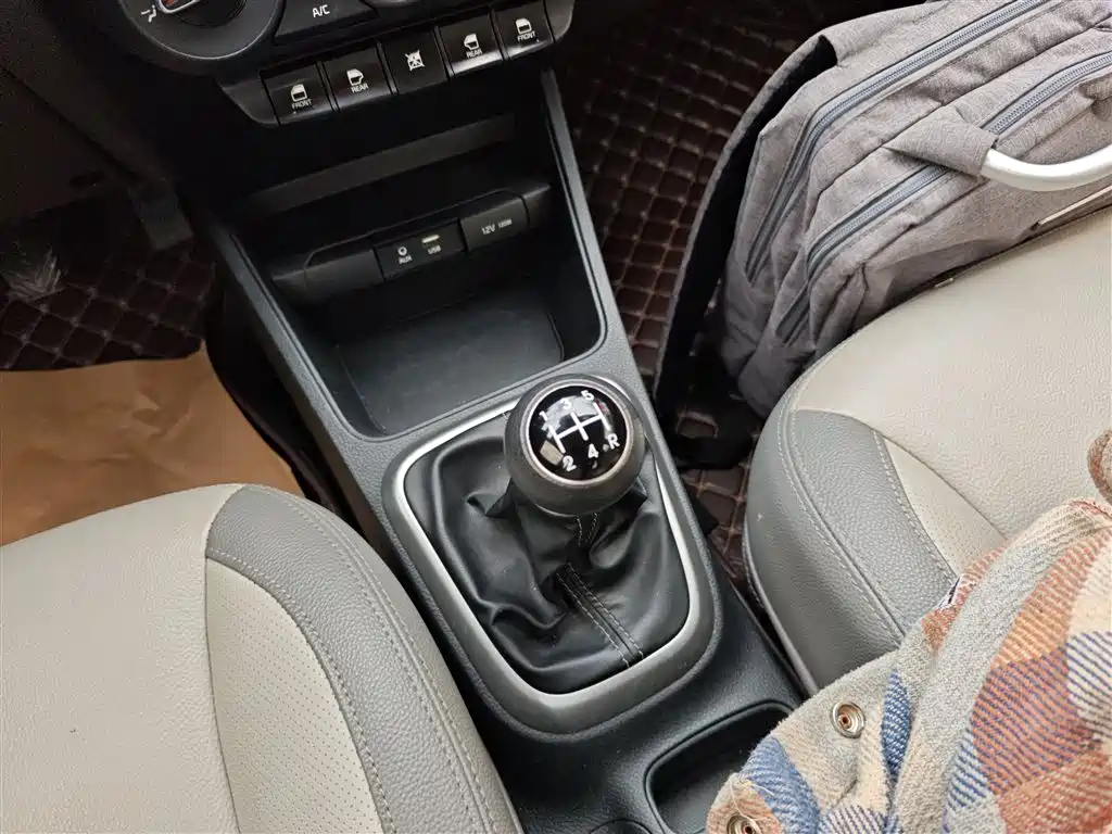 Kia Huan Chi 2019 1.4L Manual Smart Value Edition China VI фото 14