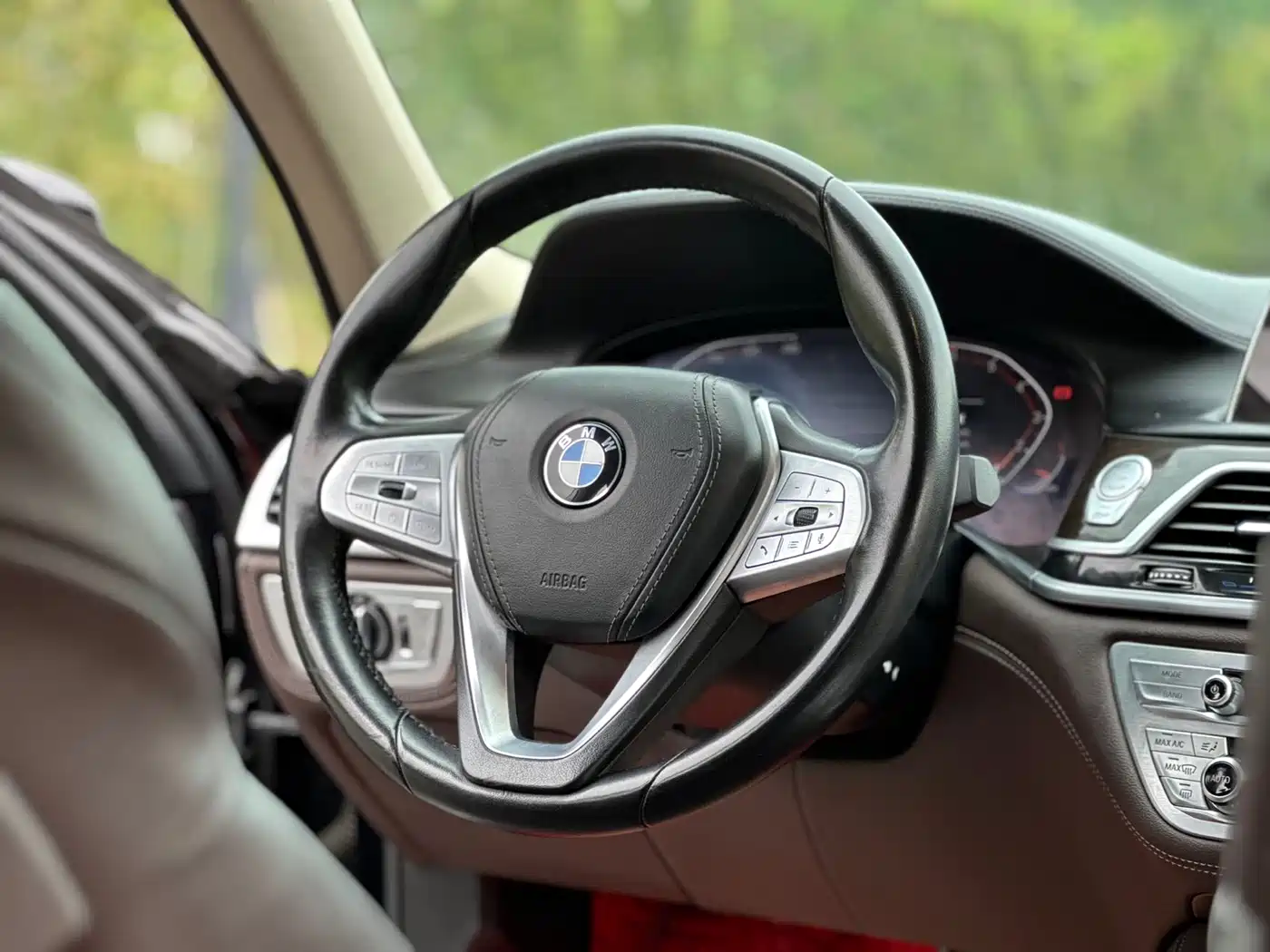 BMW 7 Series 2021 Model 730Li Luxury Package фото 14