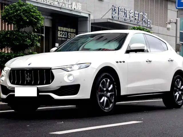 MASERATI LEVANTE