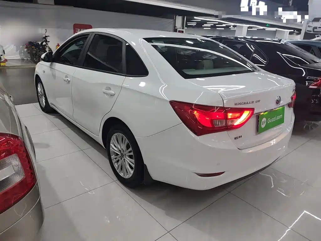 Buick Excelle 2017 15N Automatic Elite фото 5