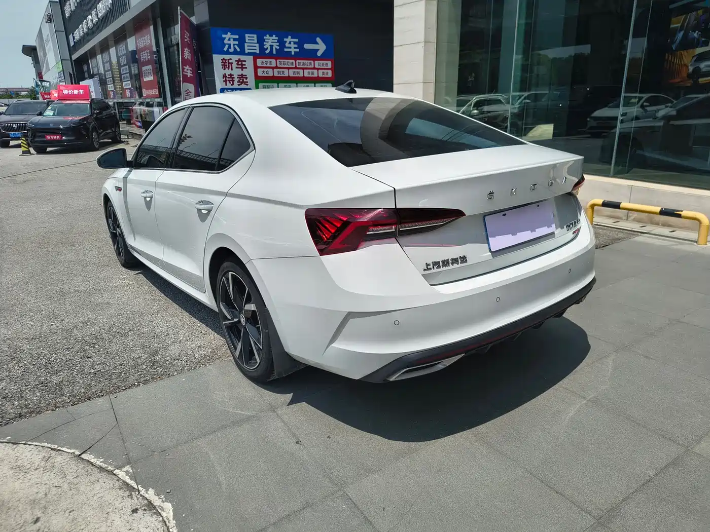 Škoda Octavia 2023 PRO TSI280 Premium Edition фото 6