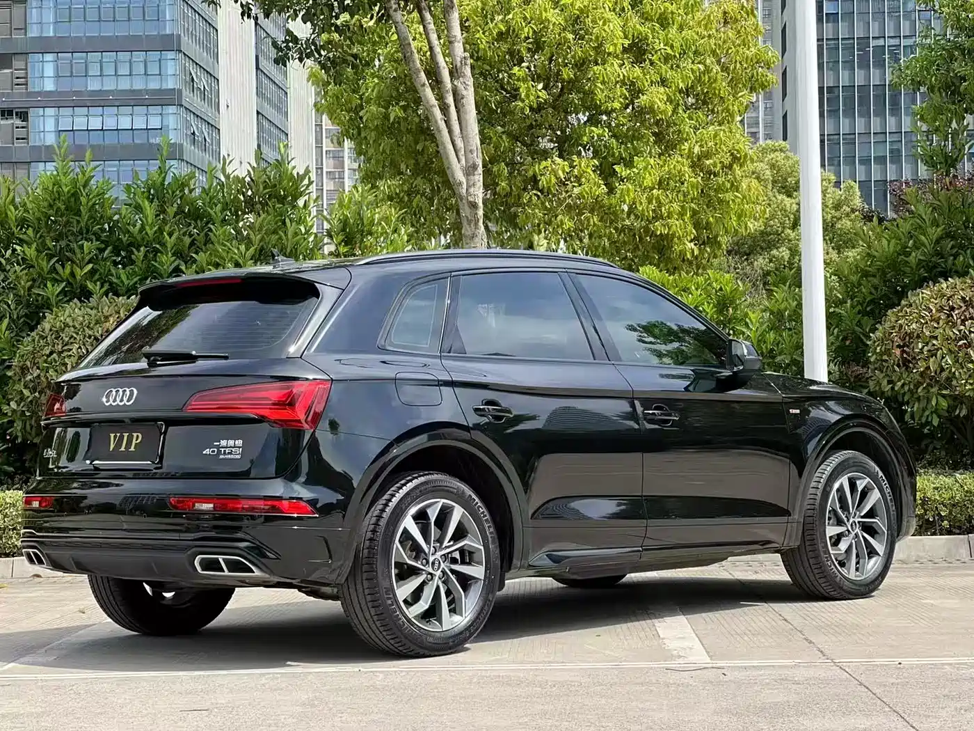 Audi Q5L 2023 40T Luxury Dynamic фото 9