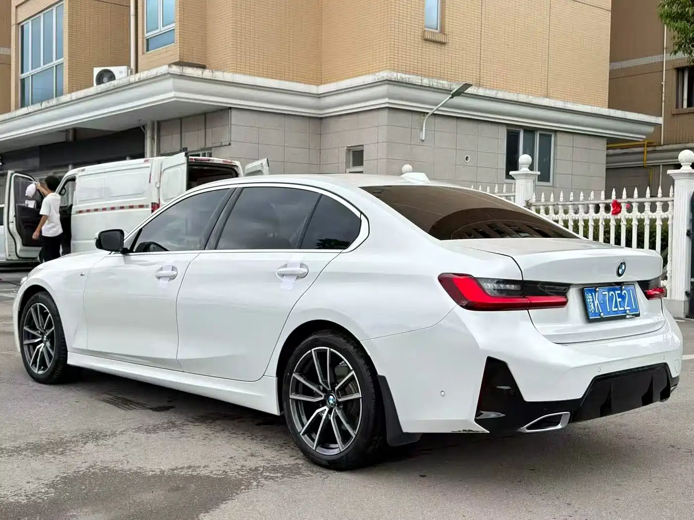 BMW 3 Series 2026 2025 325Li M Sport Package