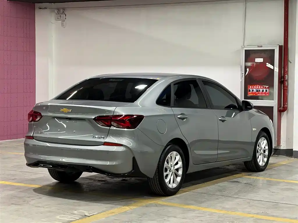 CHEVROLET CRUZE