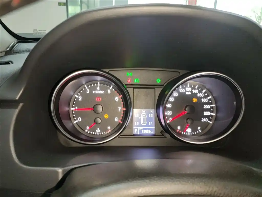 Haval M6 2019 1.5T DCT 2WD Elite Version China V фото 8