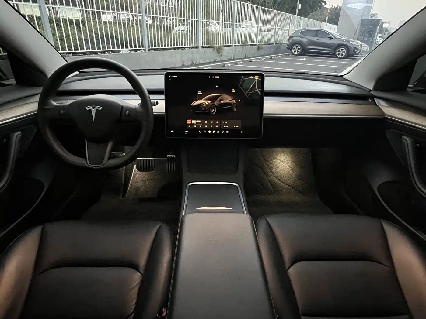 Фото 11 - Tesla Model 3
