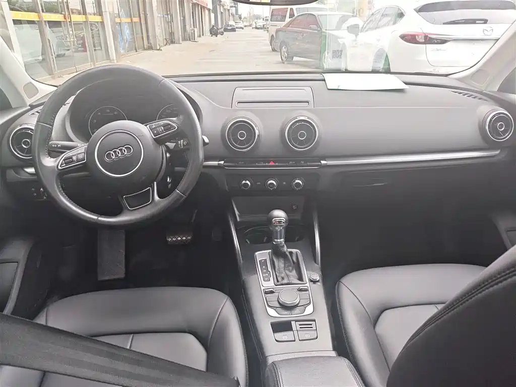 Audi A3 2014 Sportback 35 TFSI Automatic Fashion фото 10