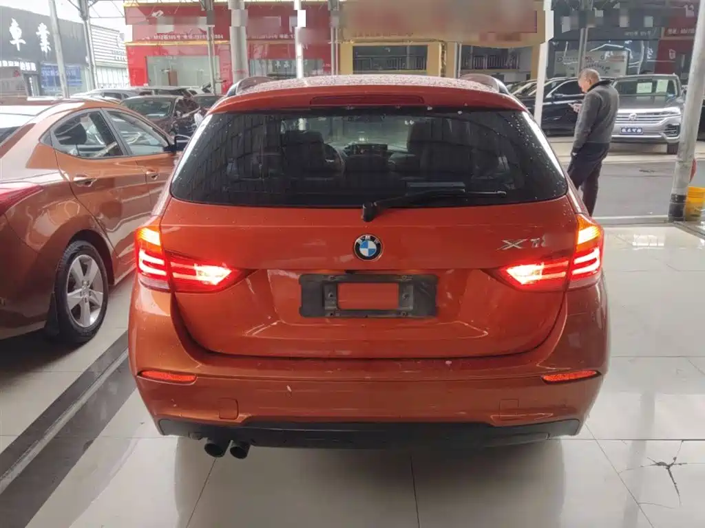 BMW X1 2015 Model sDrive18i Fashion Advanced Edition фото 6