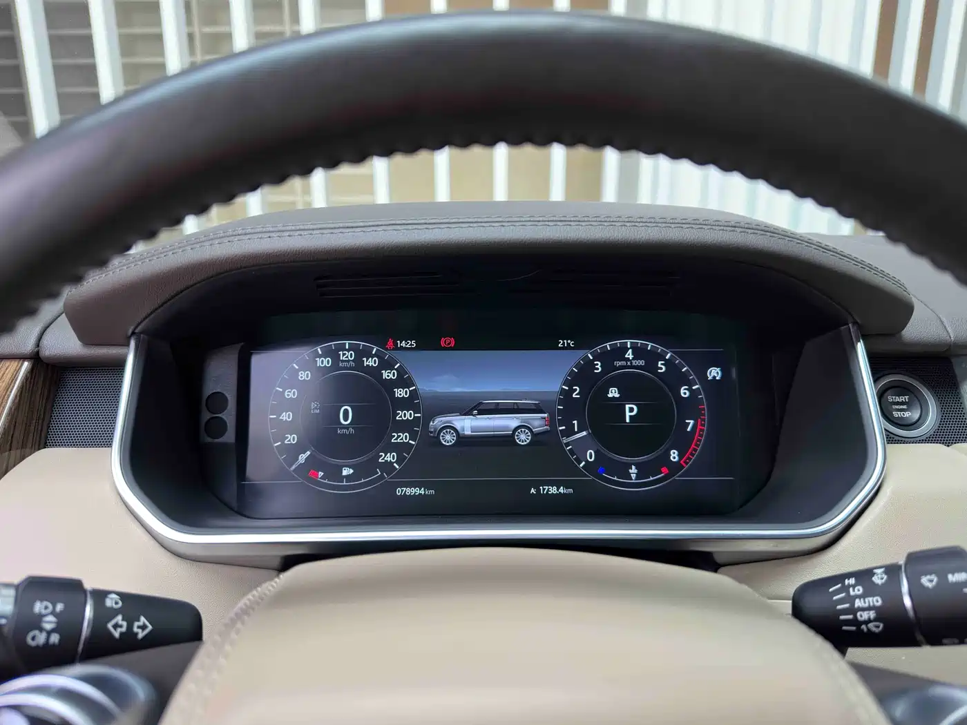 Land Rover Range Rover 2019 3.0 SC V6 Heritage Extended Edition фото 23