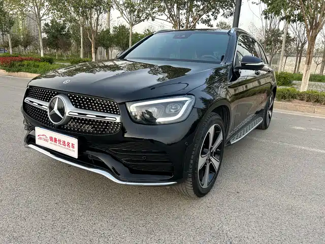 MERCEDES-BENZ GLC